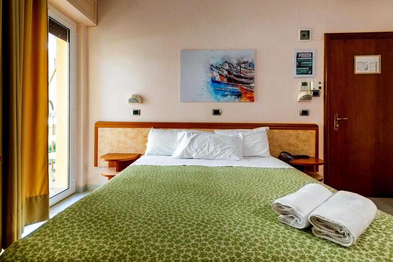 Hotel Miramare - Silvi Marina Eksteriør billede