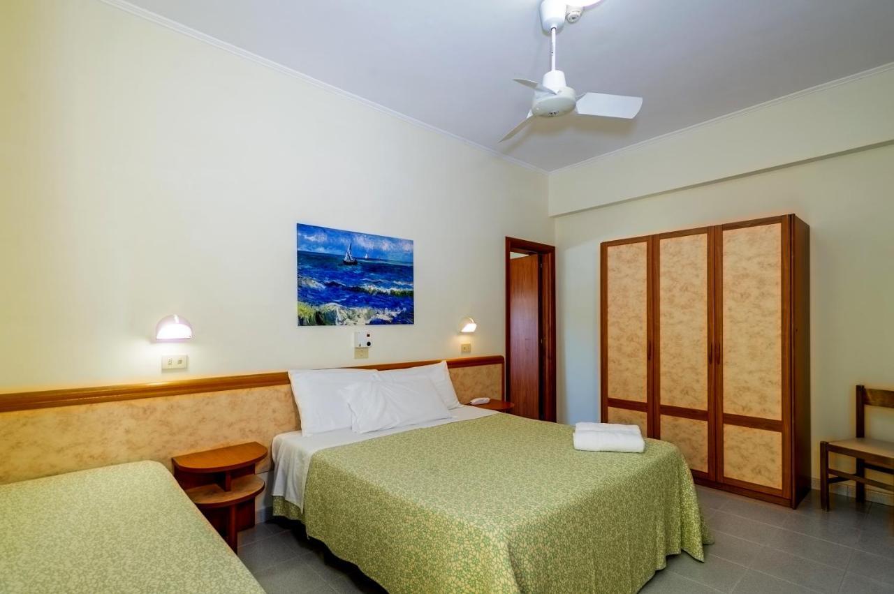Hotel Miramare - Silvi Marina Eksteriør billede
