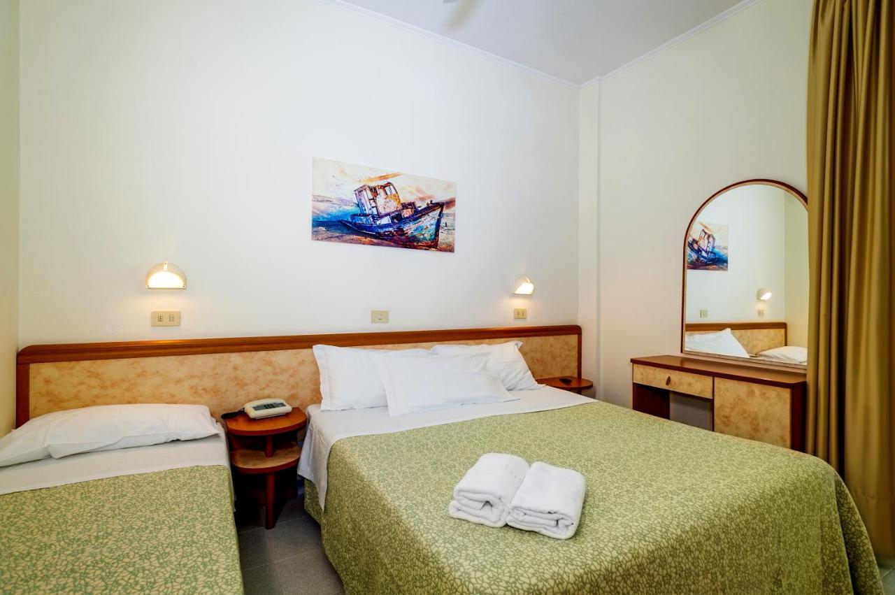 Hotel Miramare - Silvi Marina Eksteriør billede